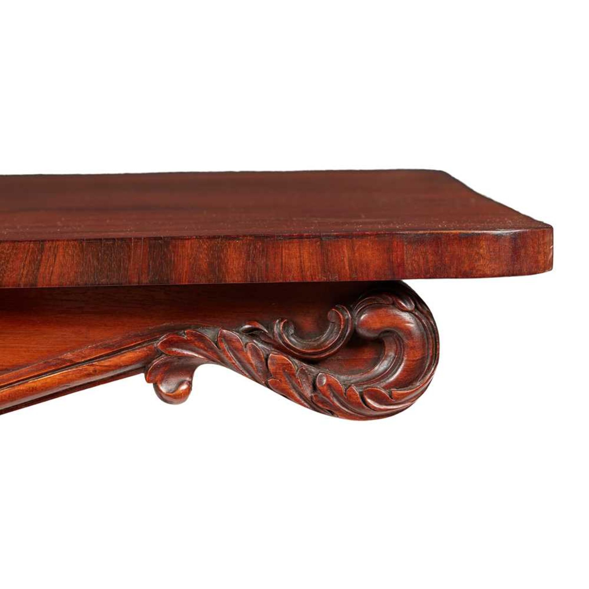 A FINE REGENCY GONCALO ALVES CENTRE TABLE, ATTRIBUTED TO JAMES MEIN OF KELSO EARLY 19TH CENTURY - Bild 2 aus 5