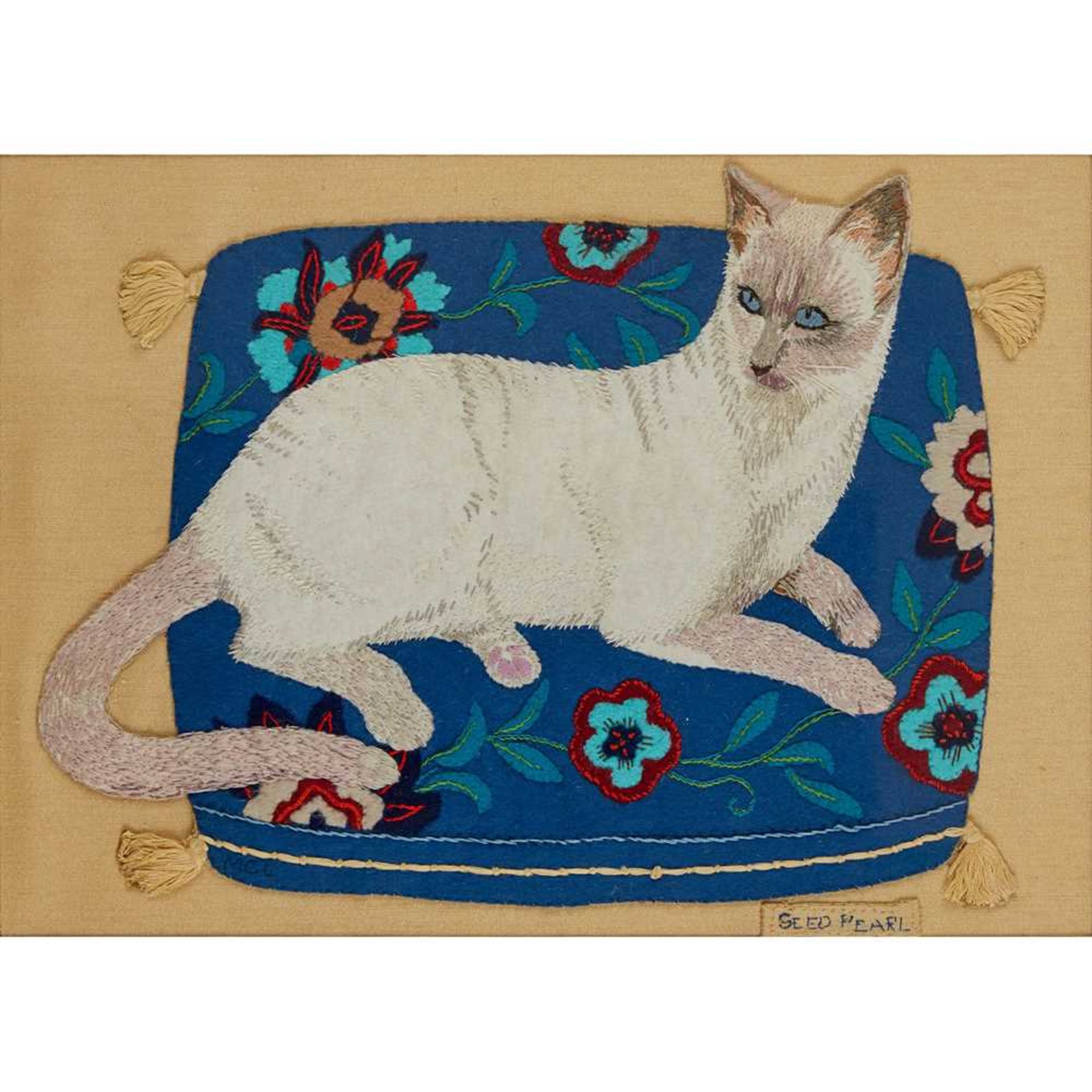 TWO VICTORIAN NEEDLEWORK AND FELT PICTURES OF CATS ON CUSHIONS 19TH CENTURY - Image 3 of 6