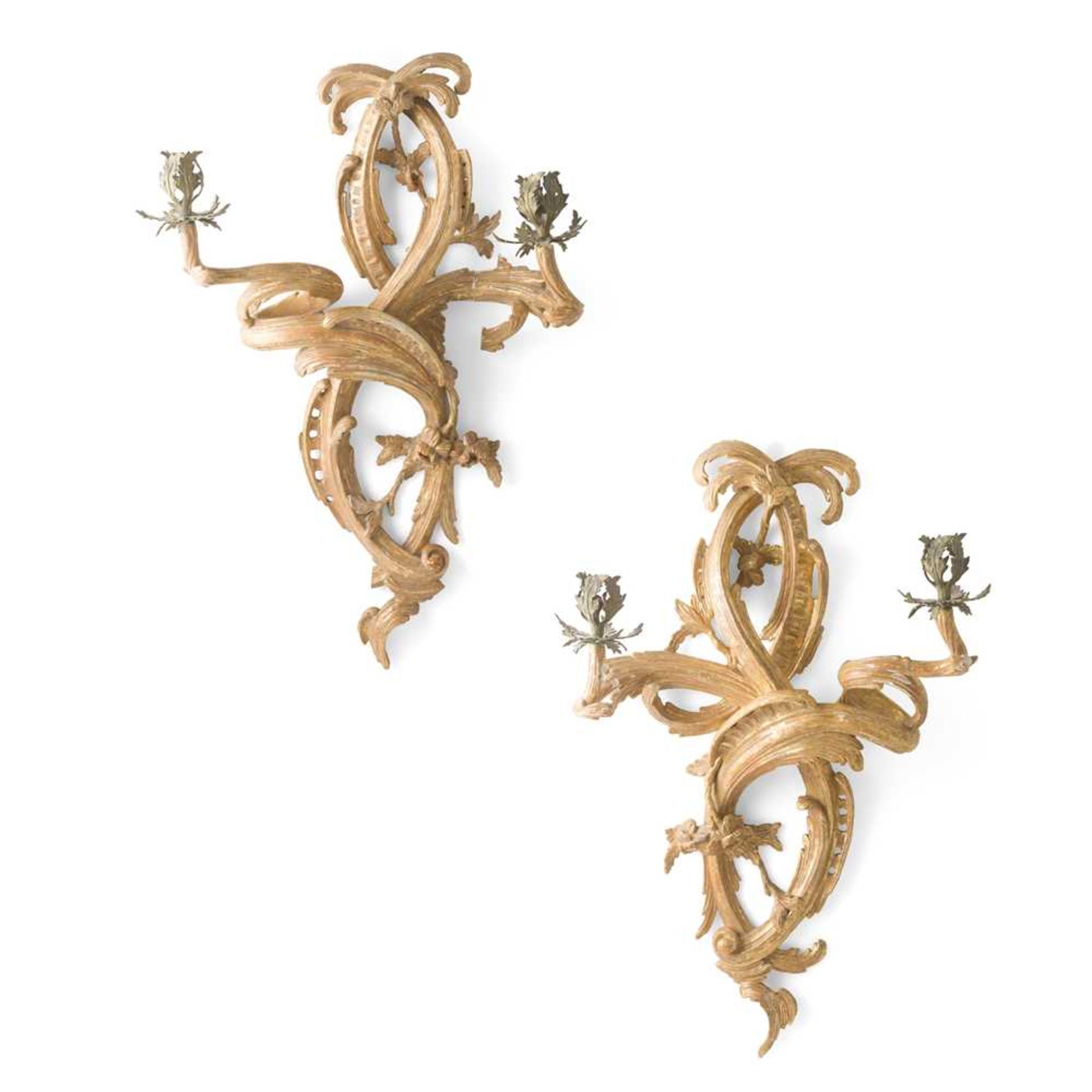 PAIR OF GEORGE III GILTWOOD WALL SCONCES 18TH CENTURY