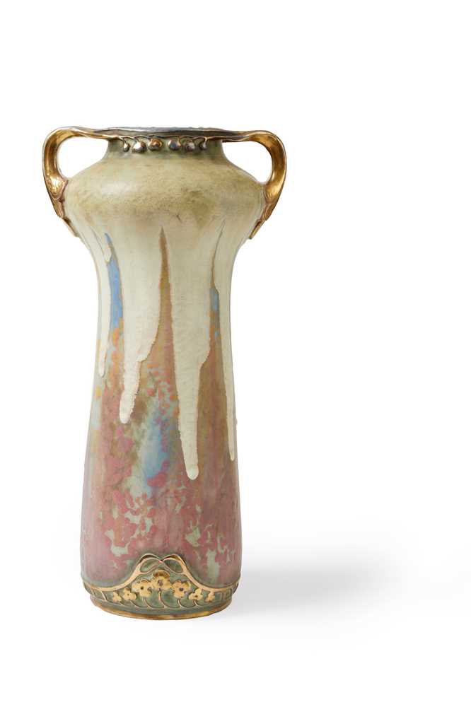 AMPHORA TWIN-HANDLED VASE, CIRCA 1910 - Bild 6 aus 9