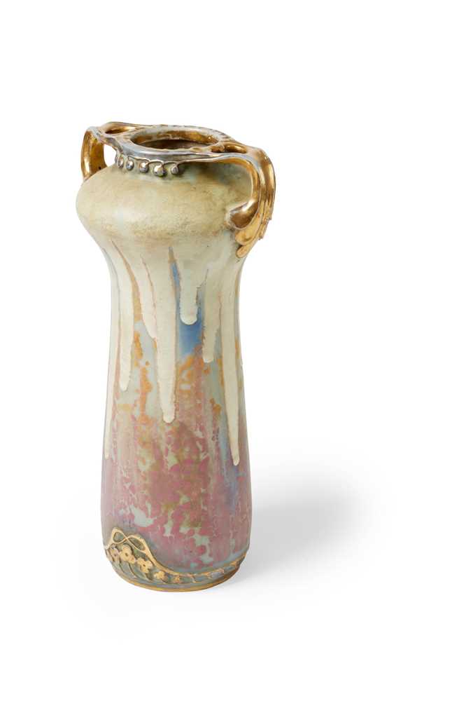 AMPHORA TWIN-HANDLED VASE, CIRCA 1910 - Bild 4 aus 9