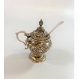 A Late Victorian Sterling Silver Mustard Pot. Holland, Aldwinckle & Slater (Thomas Alfred Slater,