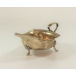 A George V Sterling Silver Sauce Boat. Edward Barnard & Sons Ltd. London 1914. With gadroon border