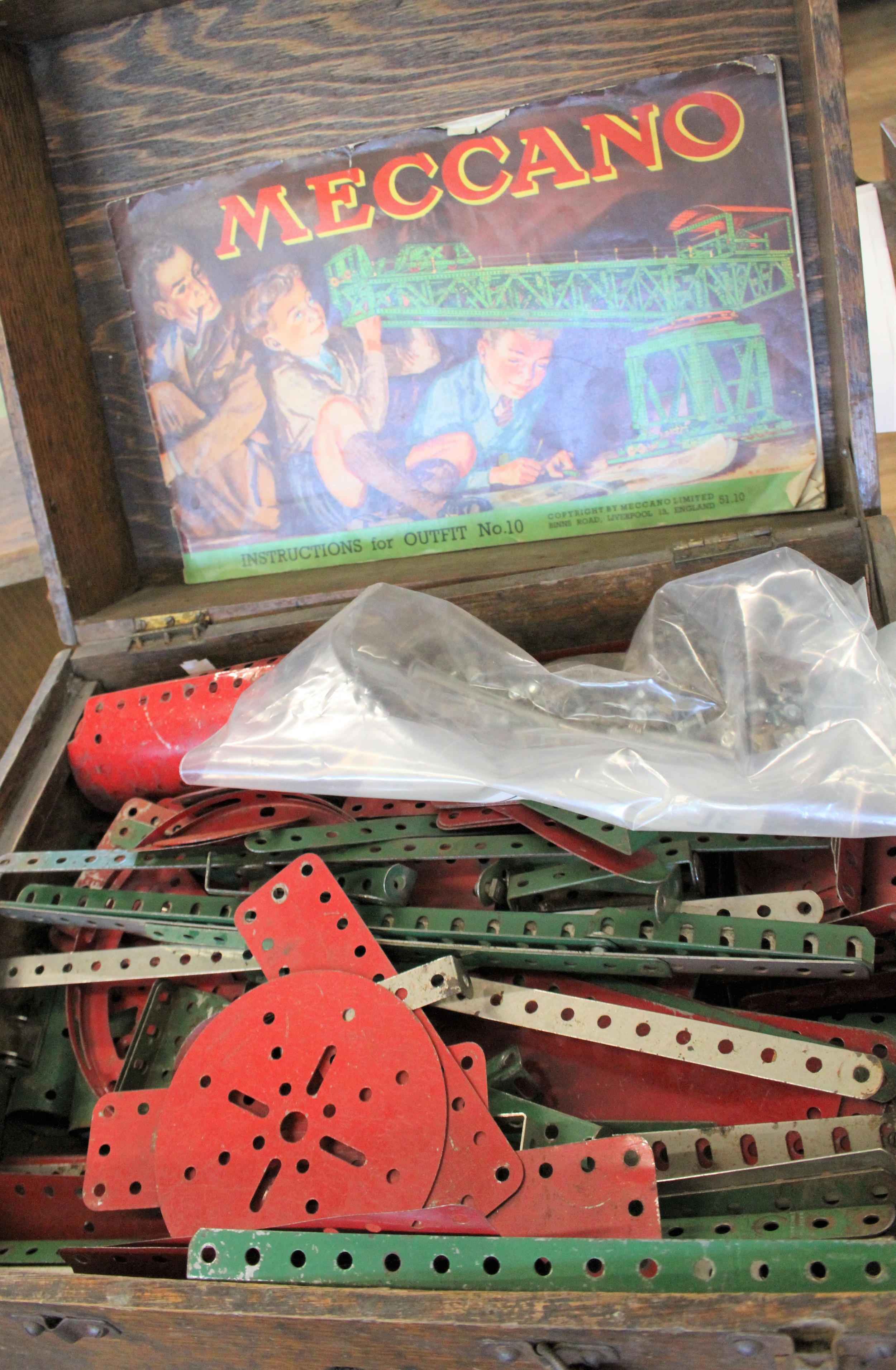 A selection of Meccano components in red and green with instruction manual dated July 1951, a - Image 4 of 4