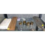 A small collection including 2 crib boards, a string balance, 3 pieces of quartz and