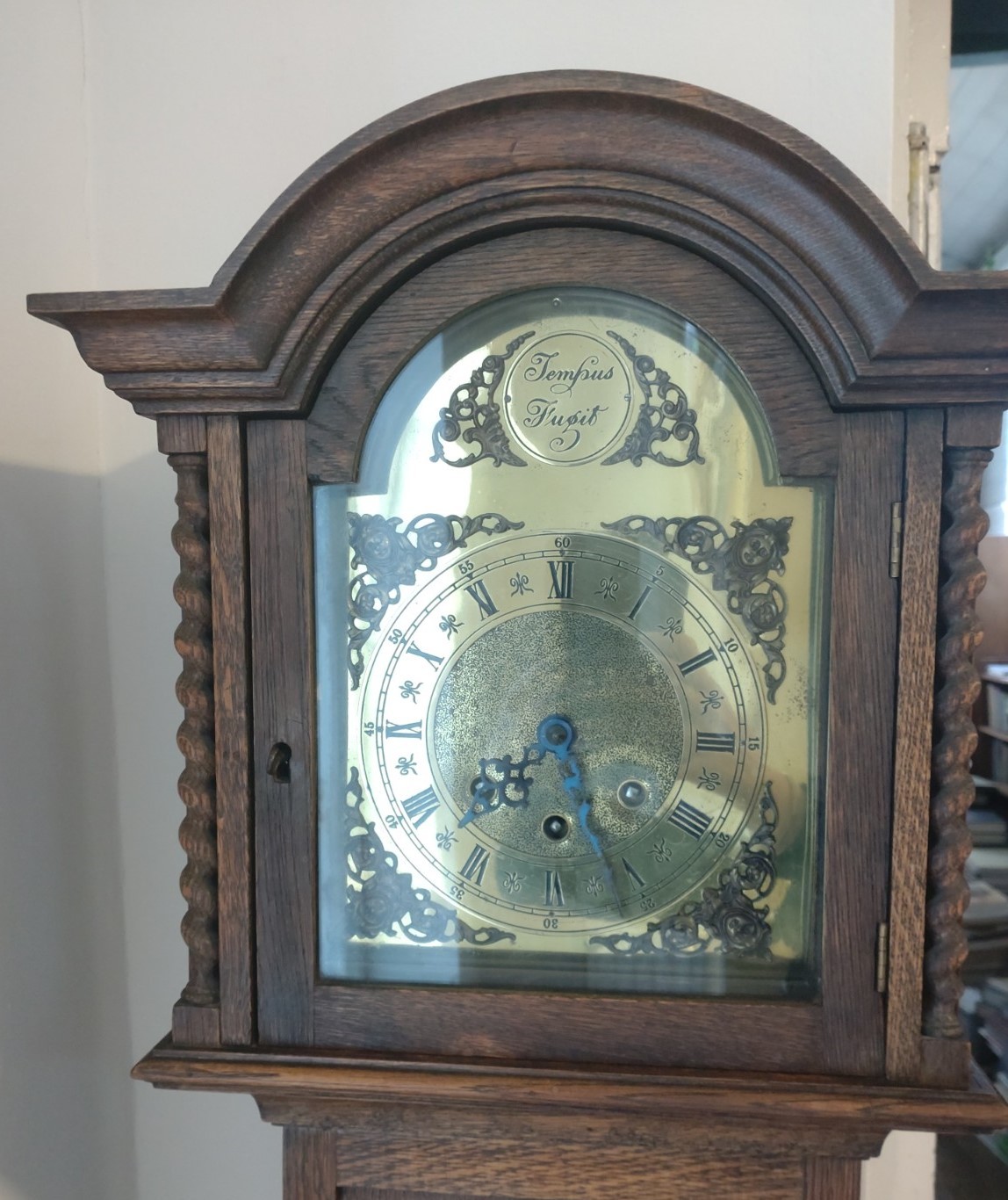 A vintage oak grandmother clock. With mechanical movement. - Image 2 of 2