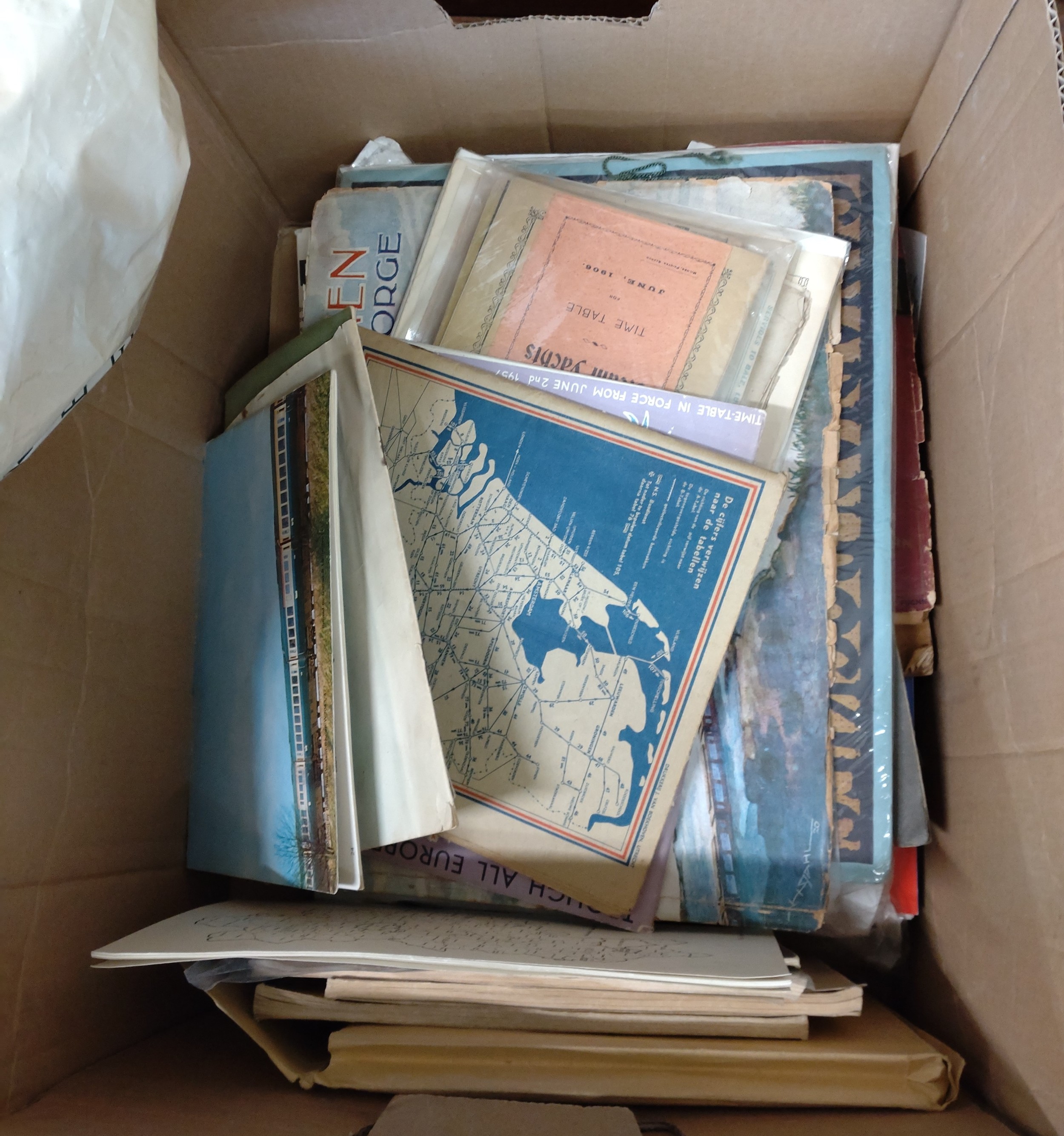 A quantity of books, leaflets and pamphlets on railways