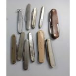 A collection of pen knives