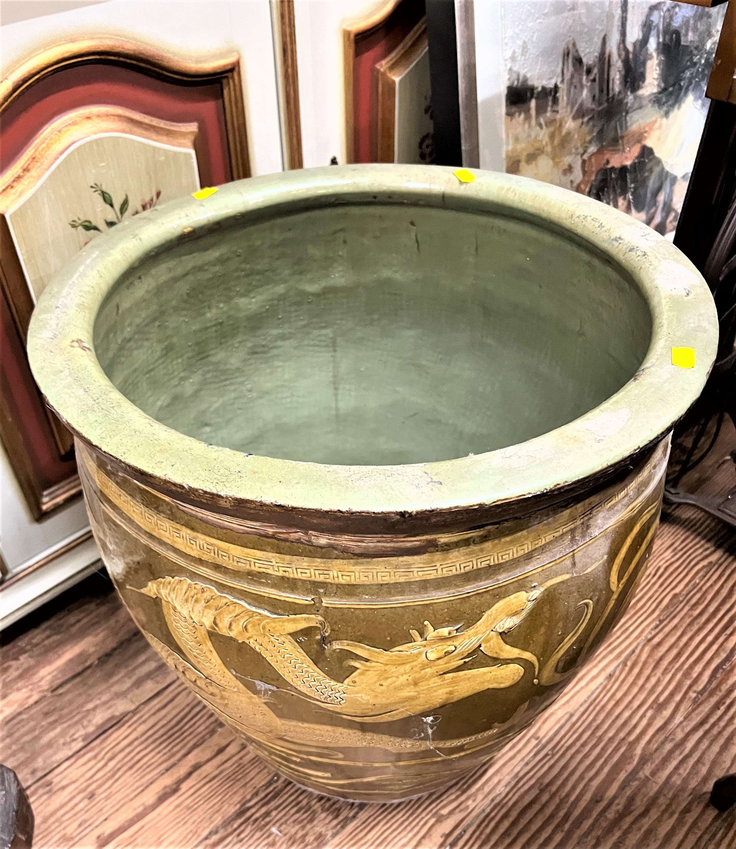 A large Vintage Pottery Jardiniere. provenance 80 rose |Street Wokingham.