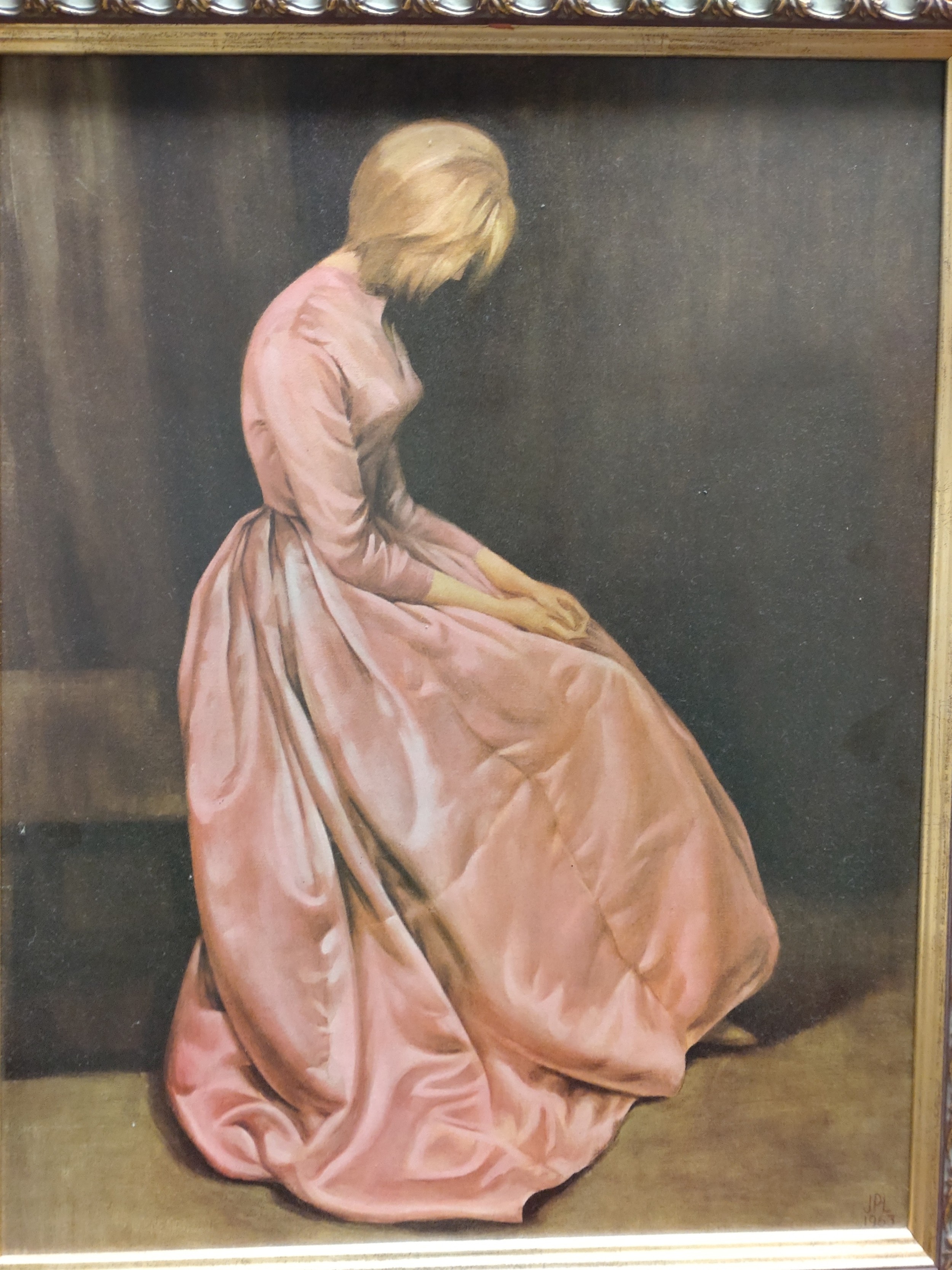 Print on Board, lady in a pink dress.