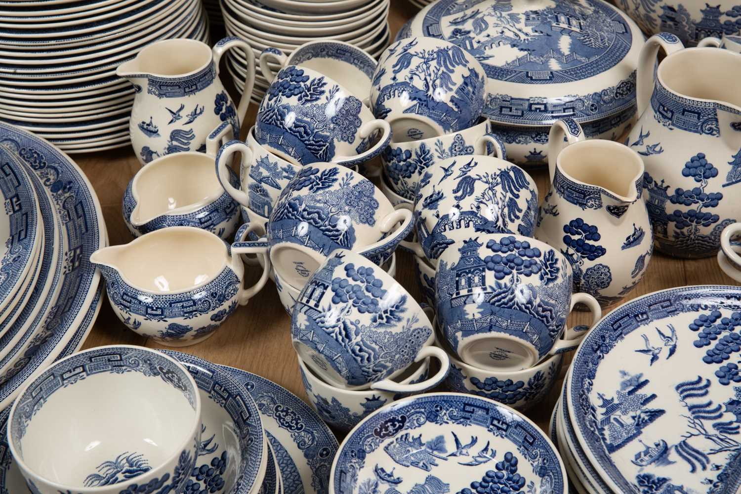 A Wedgwood Willow pattern part dinner service to include platters, tureens, a quantity of dinner - Image 2 of 8