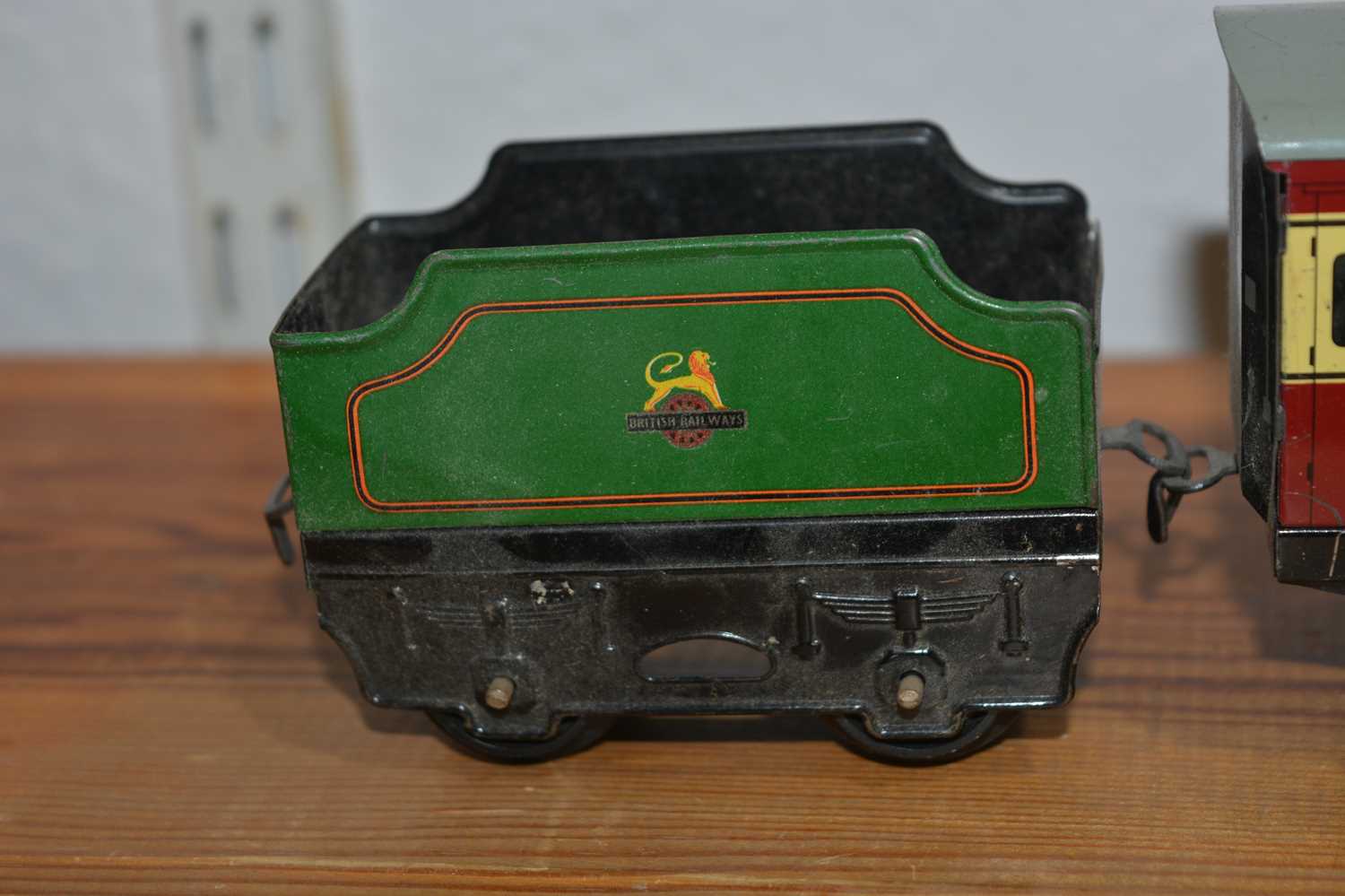 Collection of Hornby 00 gauge track, boxed carriages, tenders etcCondition report: At present, there - Image 9 of 32
