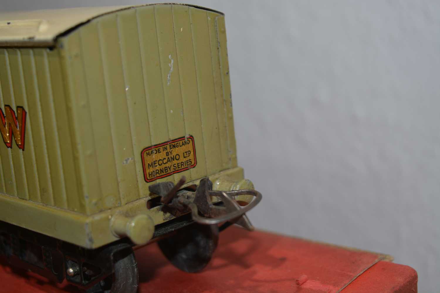 Collection of Hornby 00 gauge track, boxed carriages, tenders etcCondition report: At present, there - Image 6 of 32
