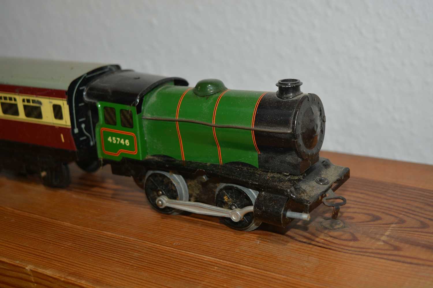 Collection of Hornby 00 gauge track, boxed carriages, tenders etcCondition report: At present, there - Image 11 of 32