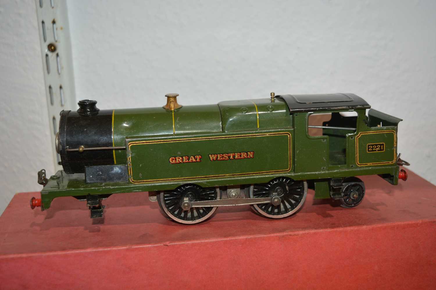 Collection of Hornby 00 gauge track, boxed carriages, tenders etcCondition report: At present, there - Image 27 of 32