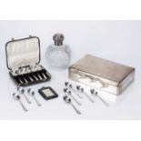 Collection of silver consisting of: a silver cigar or cigarette box, engraved 'J. B. M Northern