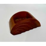 Carvacraft Inkwell, circa 1930 phenolic butterscotch bakelite 10cm across.