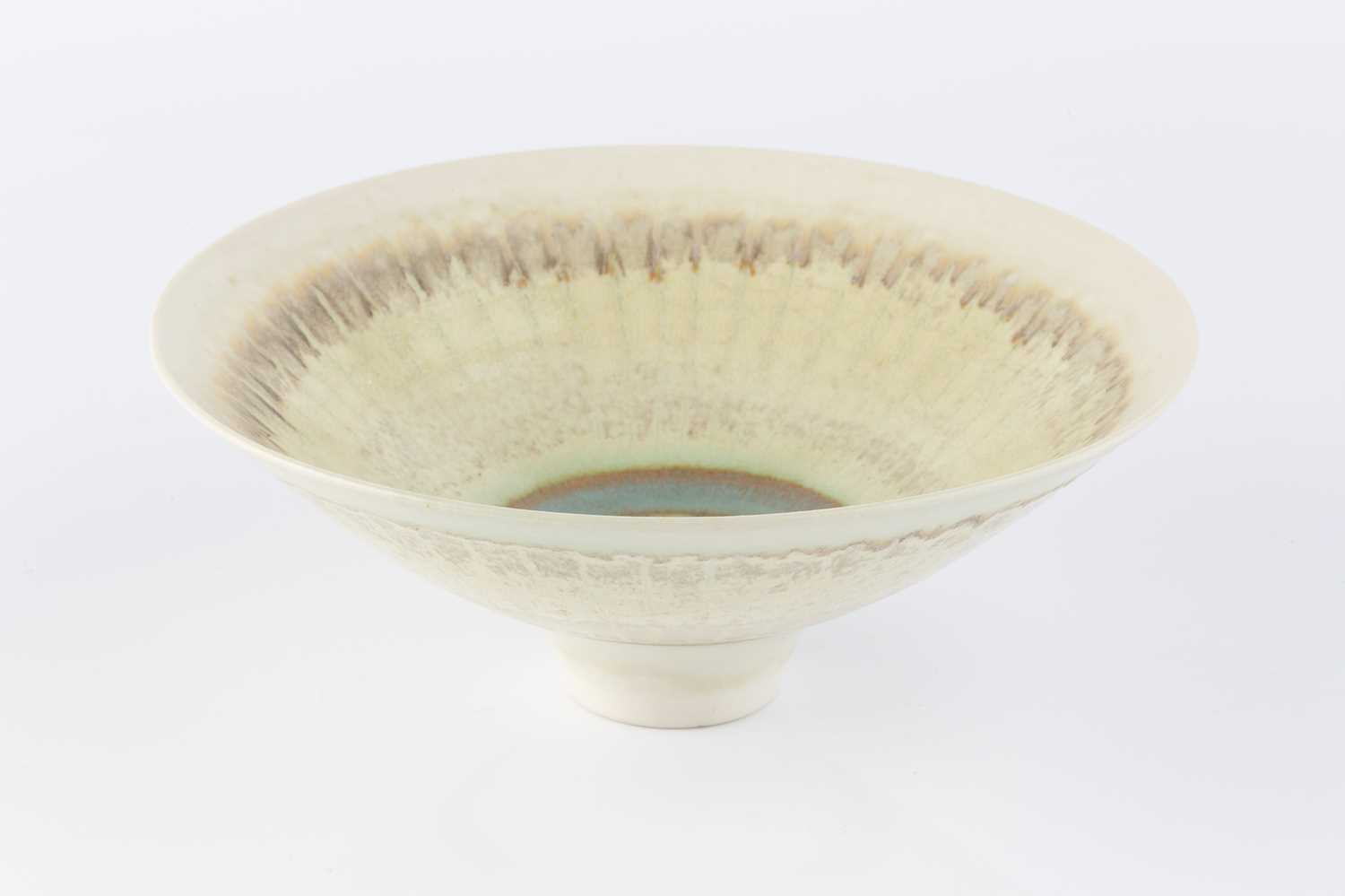 Peter Wills (b.1955) Footed bowl, circa 1990 porcelain with pale glazes signed and with impressed - Image 2 of 5