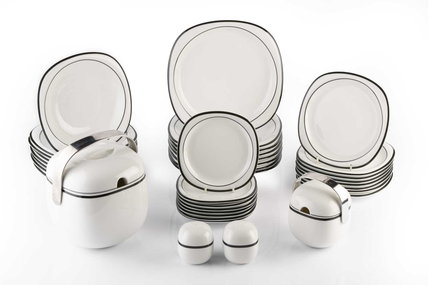Timo Sarpaneva (1926-2006) for Rosenthal Suomi pattern dinner service to include thirty seven pieces