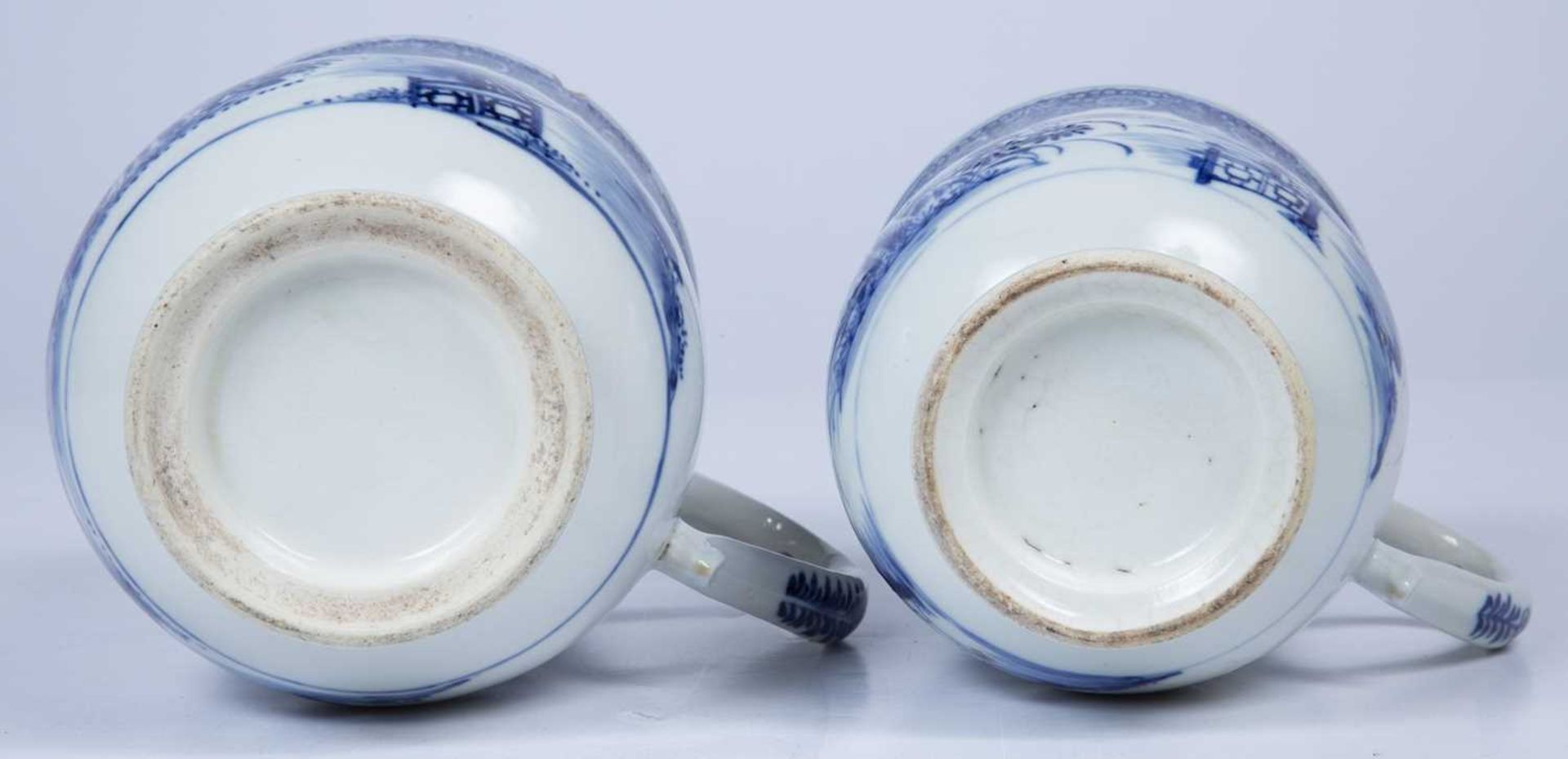 Two English blue transfer mugs late 18th Century, probably Worcester, each decorated with a fence - Image 4 of 4