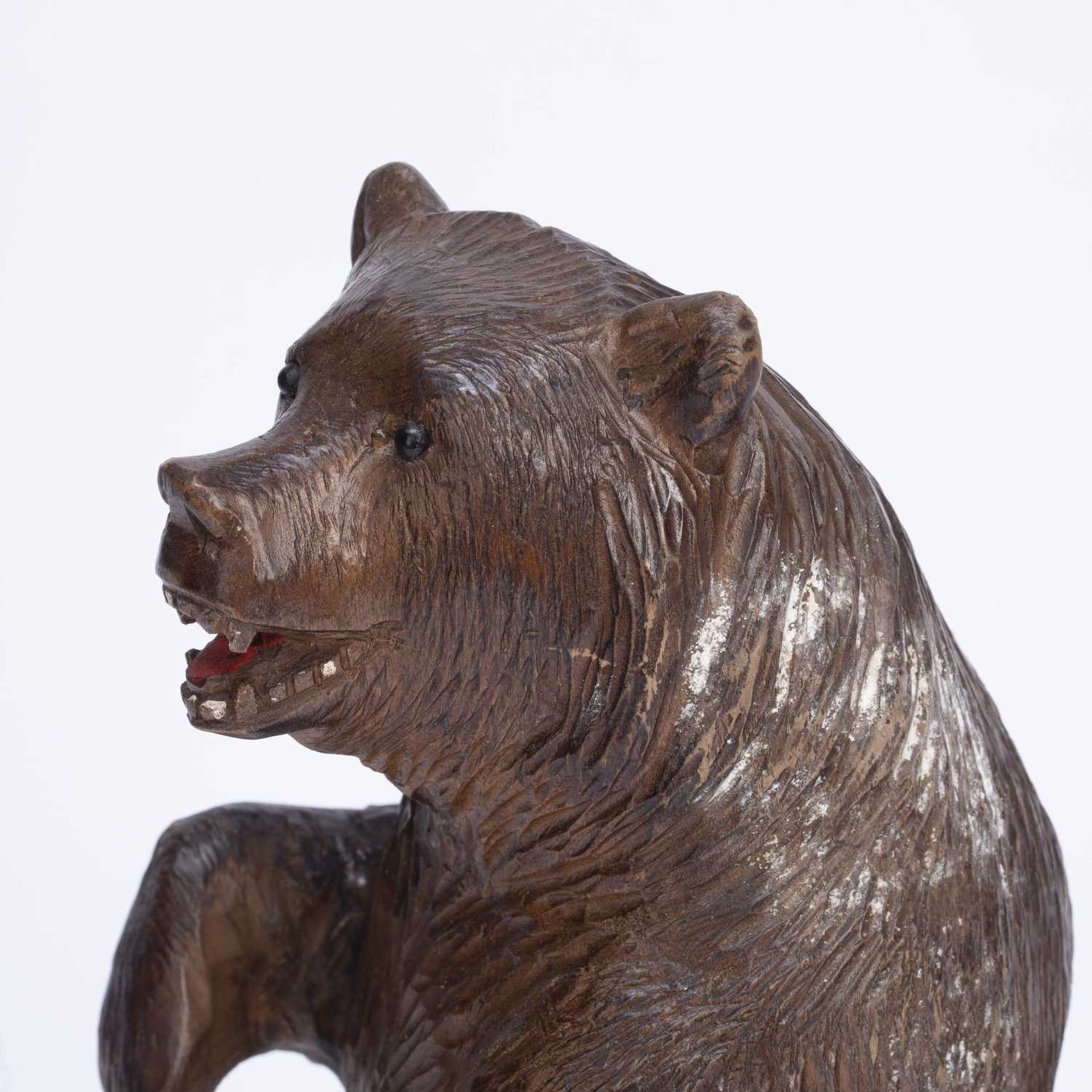 Two large Black Forest models of bears carved wood with painted details, one marked 'RM' the other - Image 8 of 11