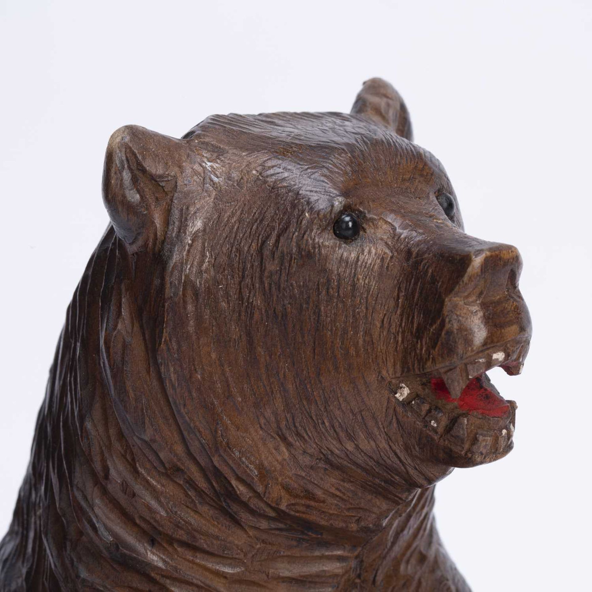 Two large Black Forest models of bears carved wood with painted details, one marked 'RM' the other - Image 5 of 11