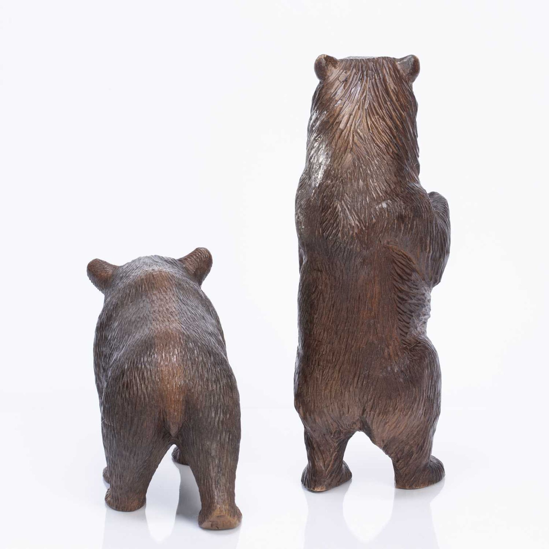 Two large Black Forest models of bears carved wood with painted details, one marked 'RM' the other - Image 3 of 11