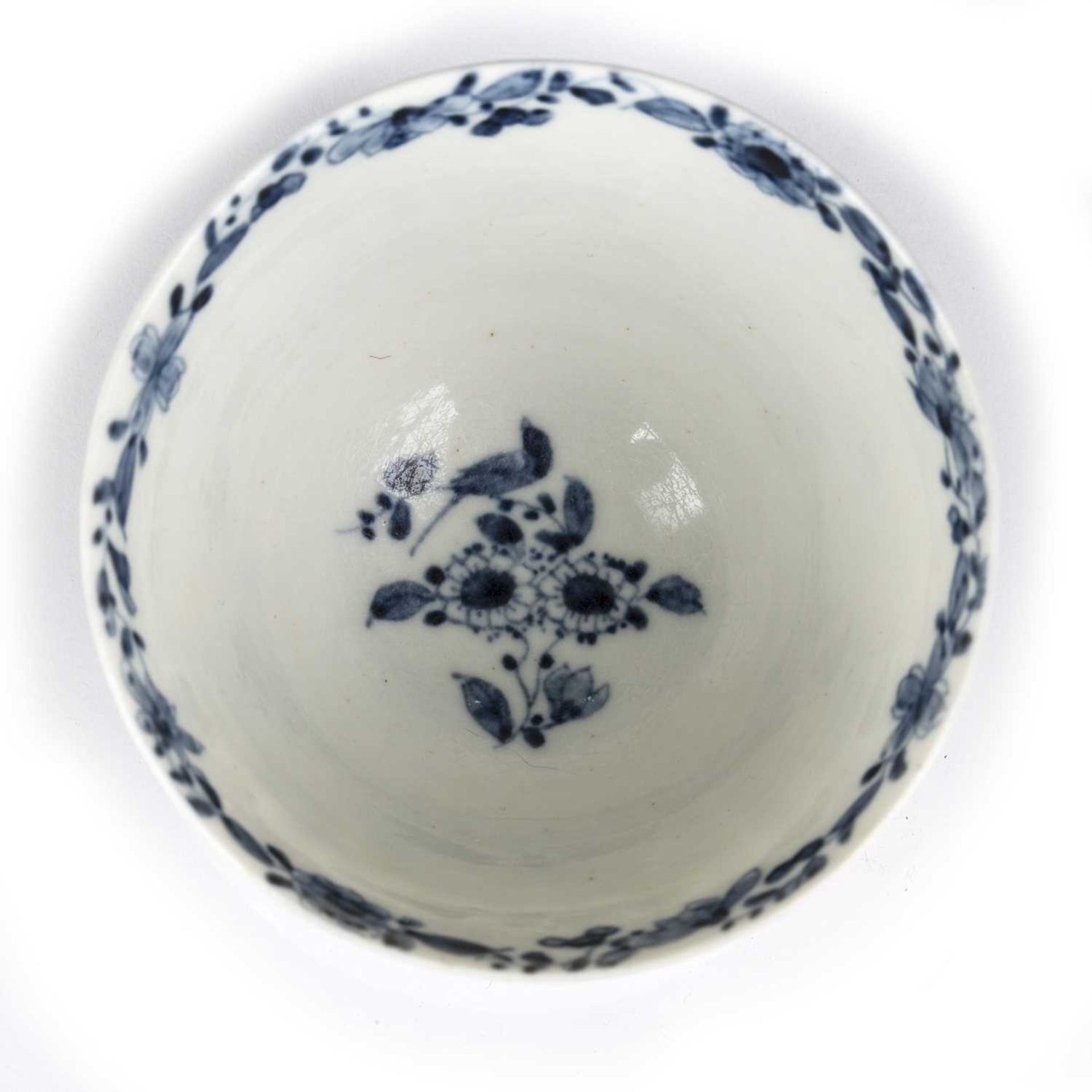 Early Worcester Tea Bowl circa 1753, with painted decoration to the exterior, 4.5cm highOverall good - Image 5 of 5