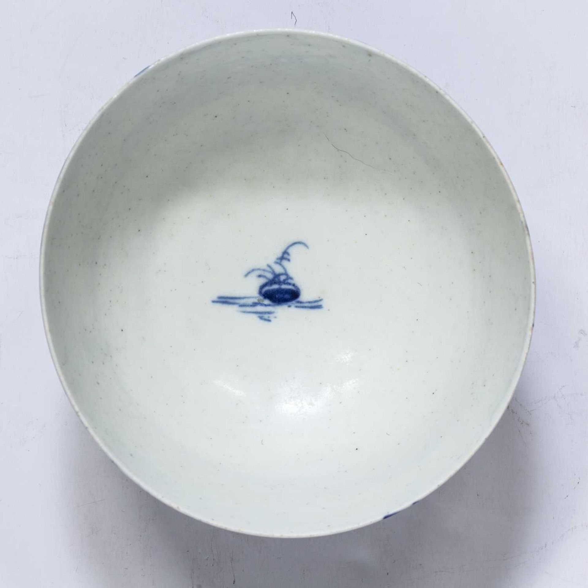 Bow bowl circa 1750-52, decorated with Crossed-Legged Chinaman pattern, 15cm across x 6.5cm high See - Image 4 of 5