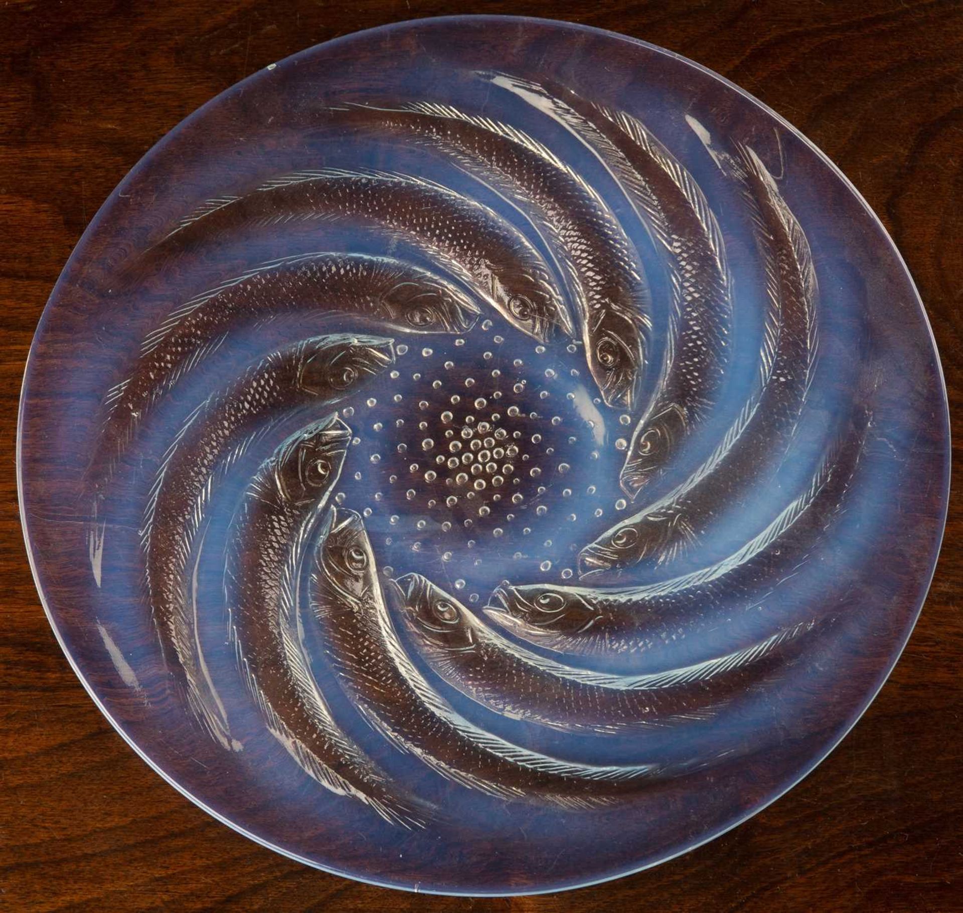 A Lalique glass opalescent poisson plate, signed to the centre 'R. Lalique', 27cm diameterTiny - Image 2 of 3