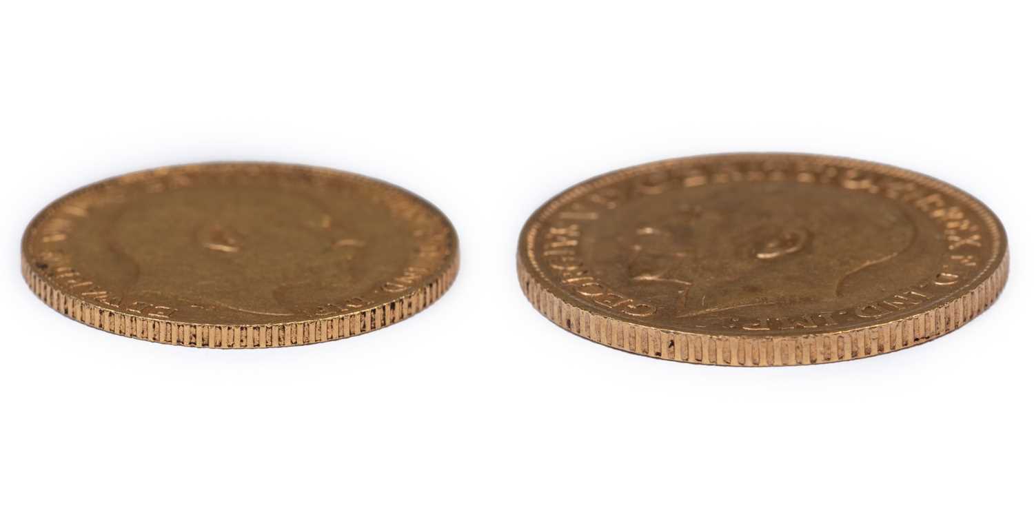 A gold Sovereign and a gold half Sovereign, 1913 and 1903 (2).Some wear due to age and use - Image 3 of 3