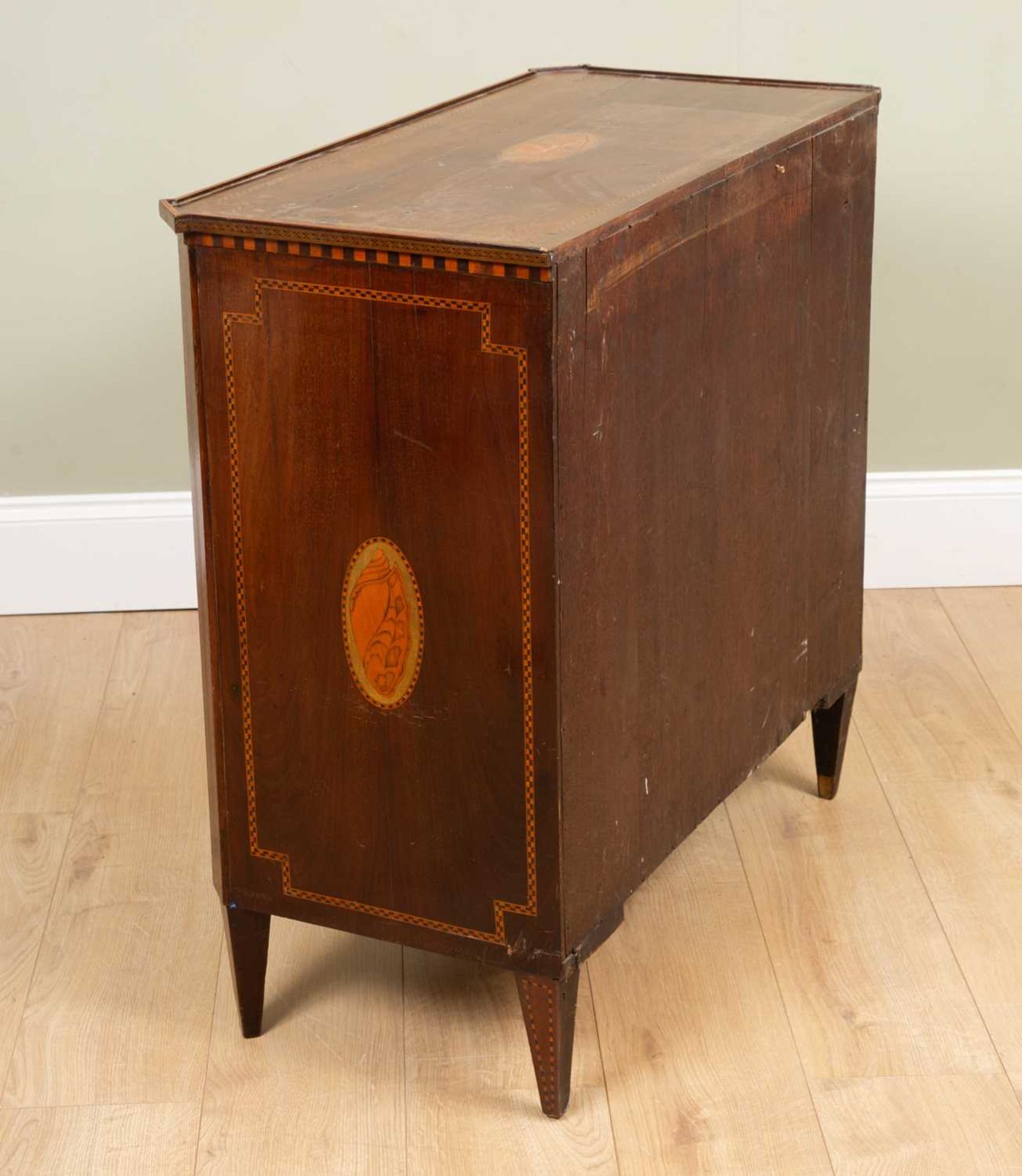 A continental mahogany side cabinet with decorative inlay to the doors and sides to include - Image 3 of 6
