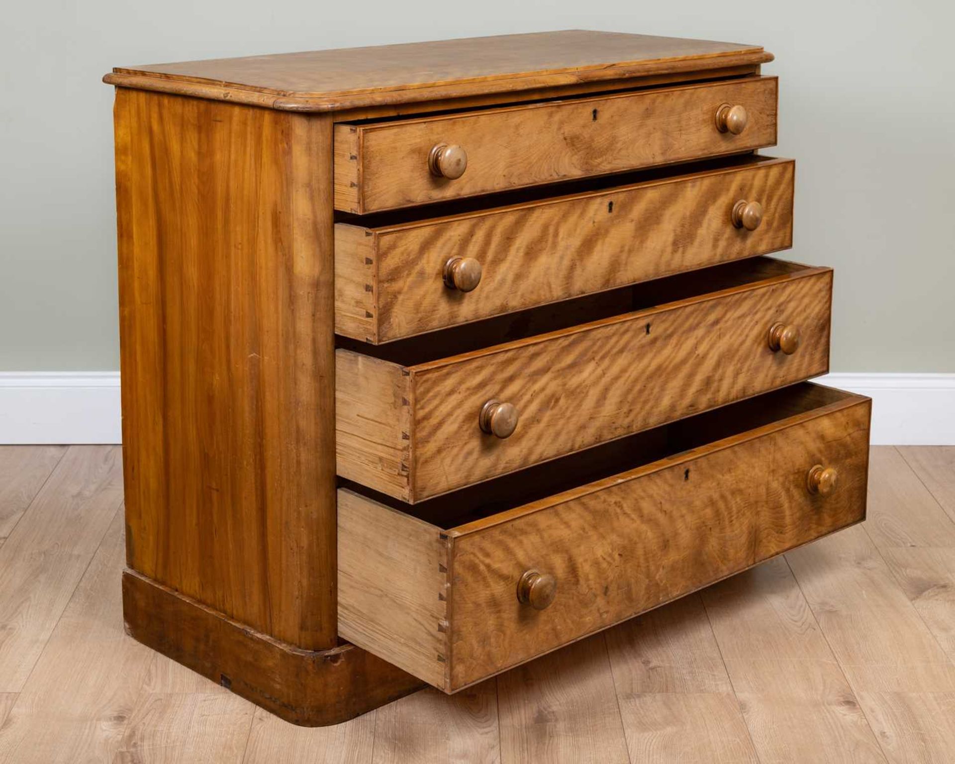 A Victorian satin birch chest of four longs graduated drawers with turned knob handles and - Image 2 of 5