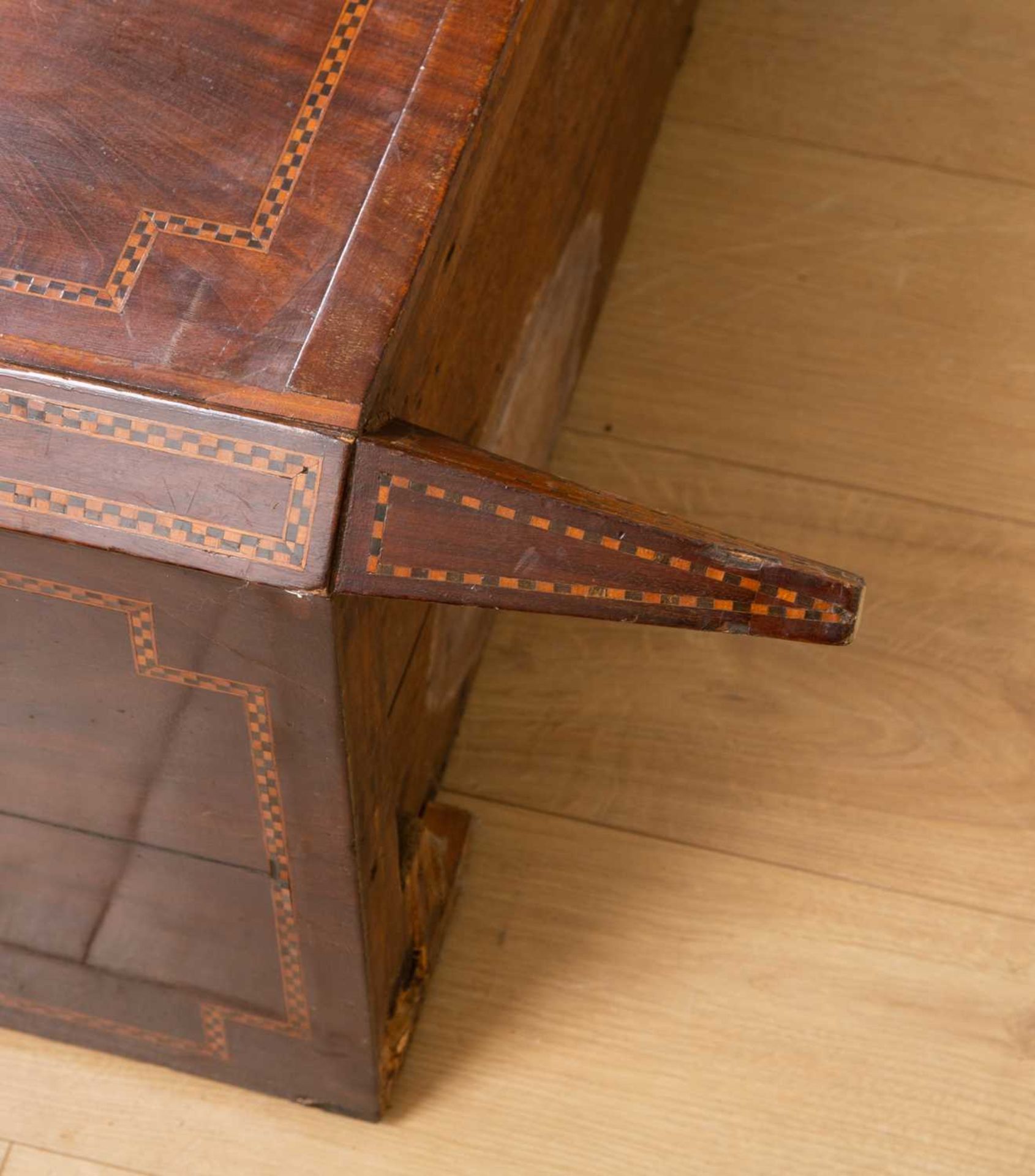 A continental mahogany side cabinet with decorative inlay to the doors and sides to include - Image 5 of 6