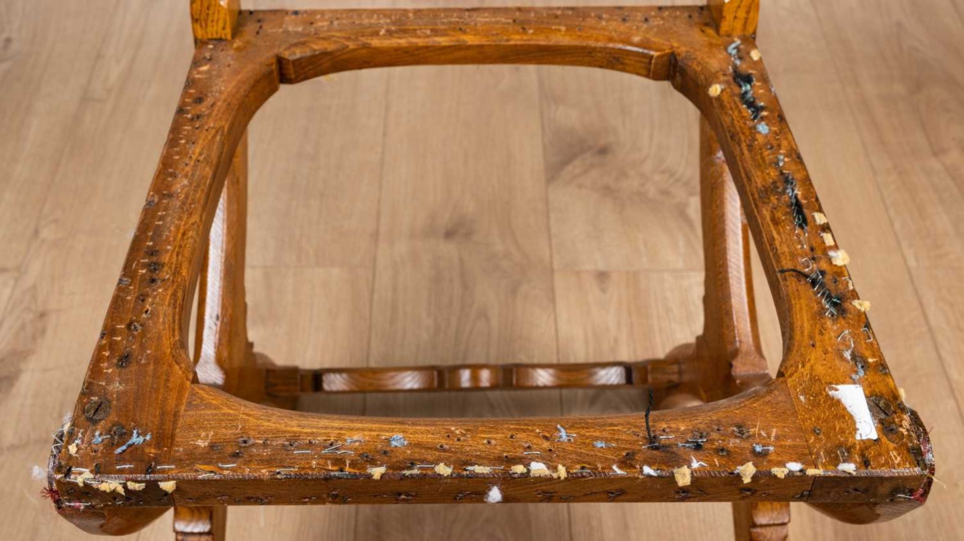 A Victorian oak side chair in the manner of Pugin with pegged carved bar back and X frame supports - Image 3 of 9