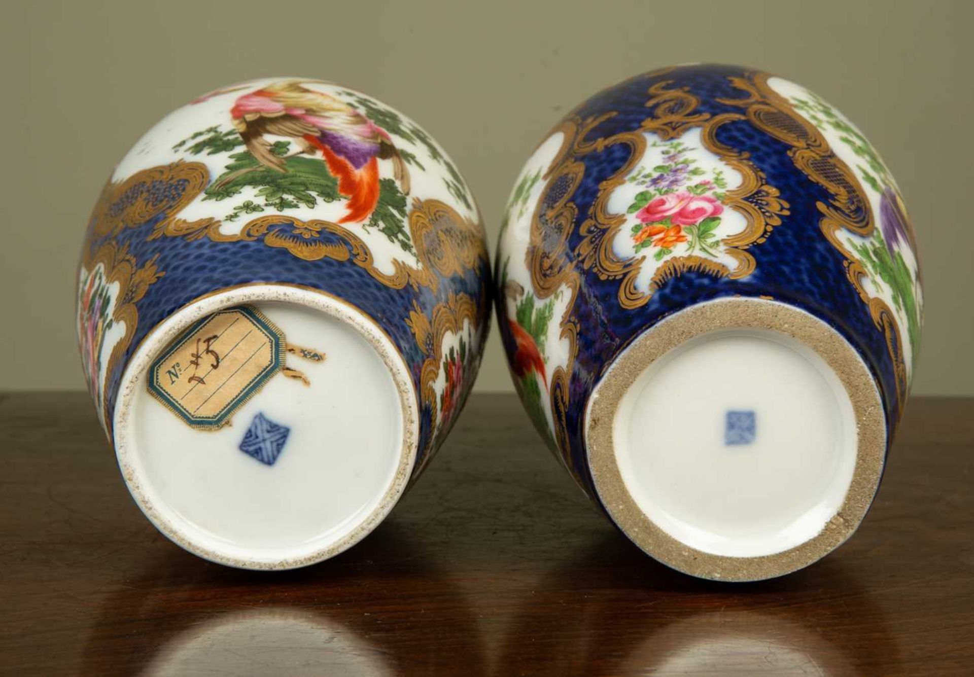 A pair of faux Worcester porcelain baluster vases decorated with exotic birds, probably Sampson, - Image 4 of 4