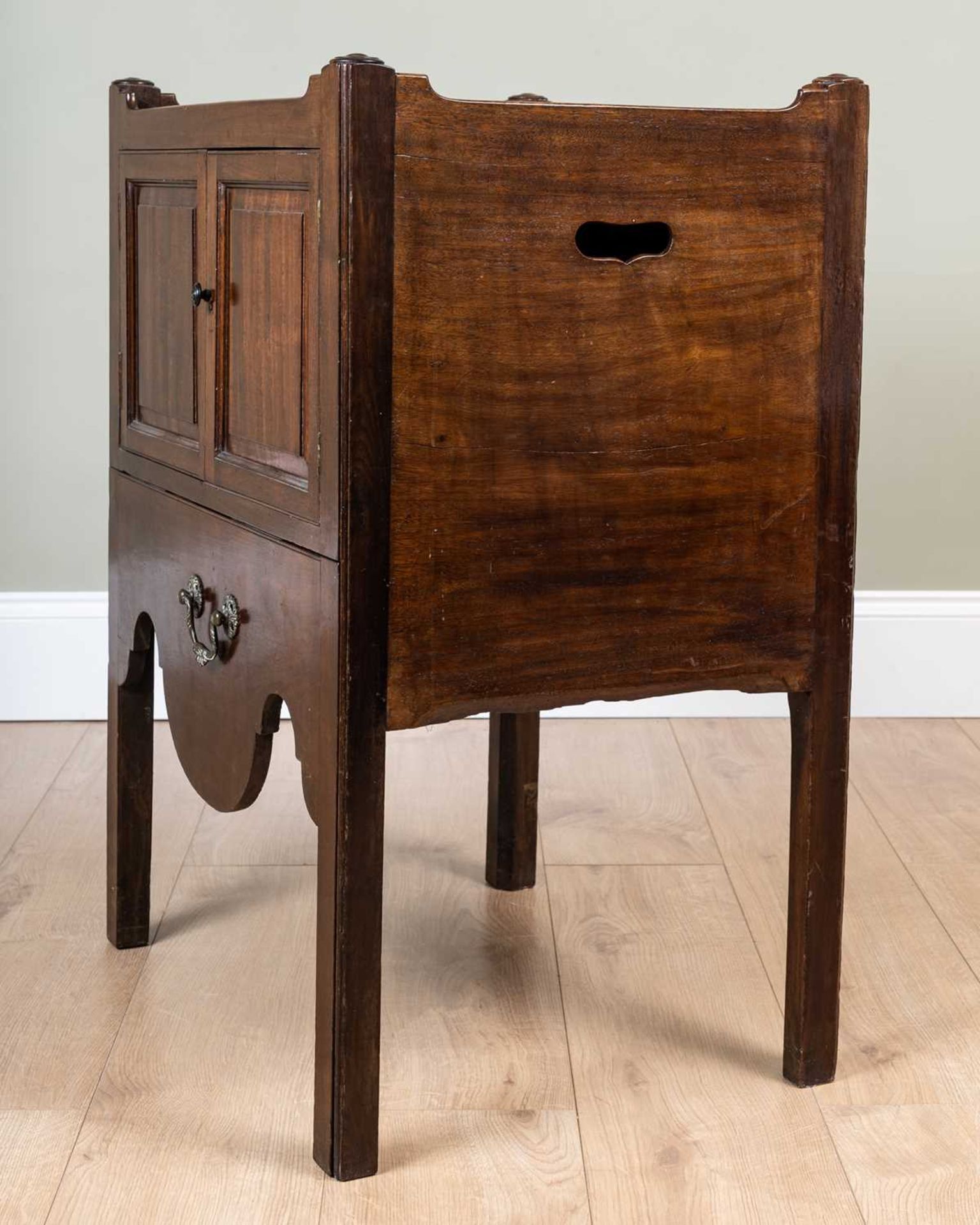A George III mahogany pot cupboard with galleried top over twin panelled doors and pull out - Image 3 of 4