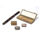Group of miscellaneous items comprising of: a silver vesta case, bearing marks for London, 1917, 5cm