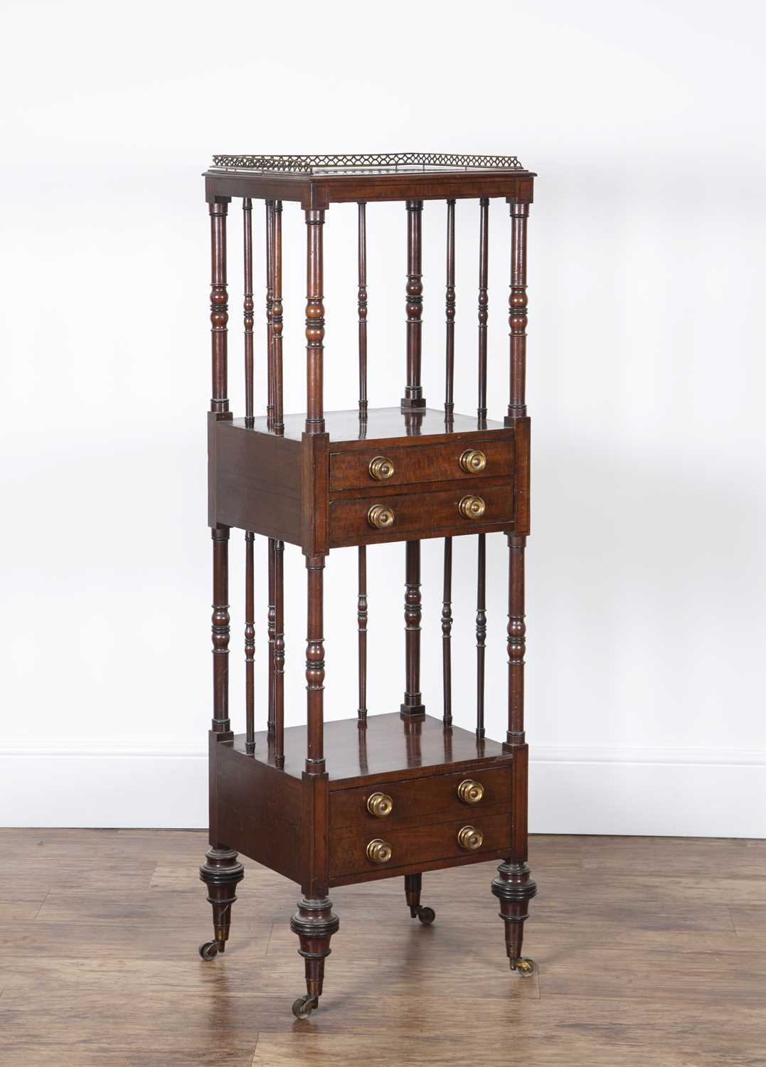 Mahogany what-not or étagère 19th Century, with pierced brass gallery top, brass handles, standing