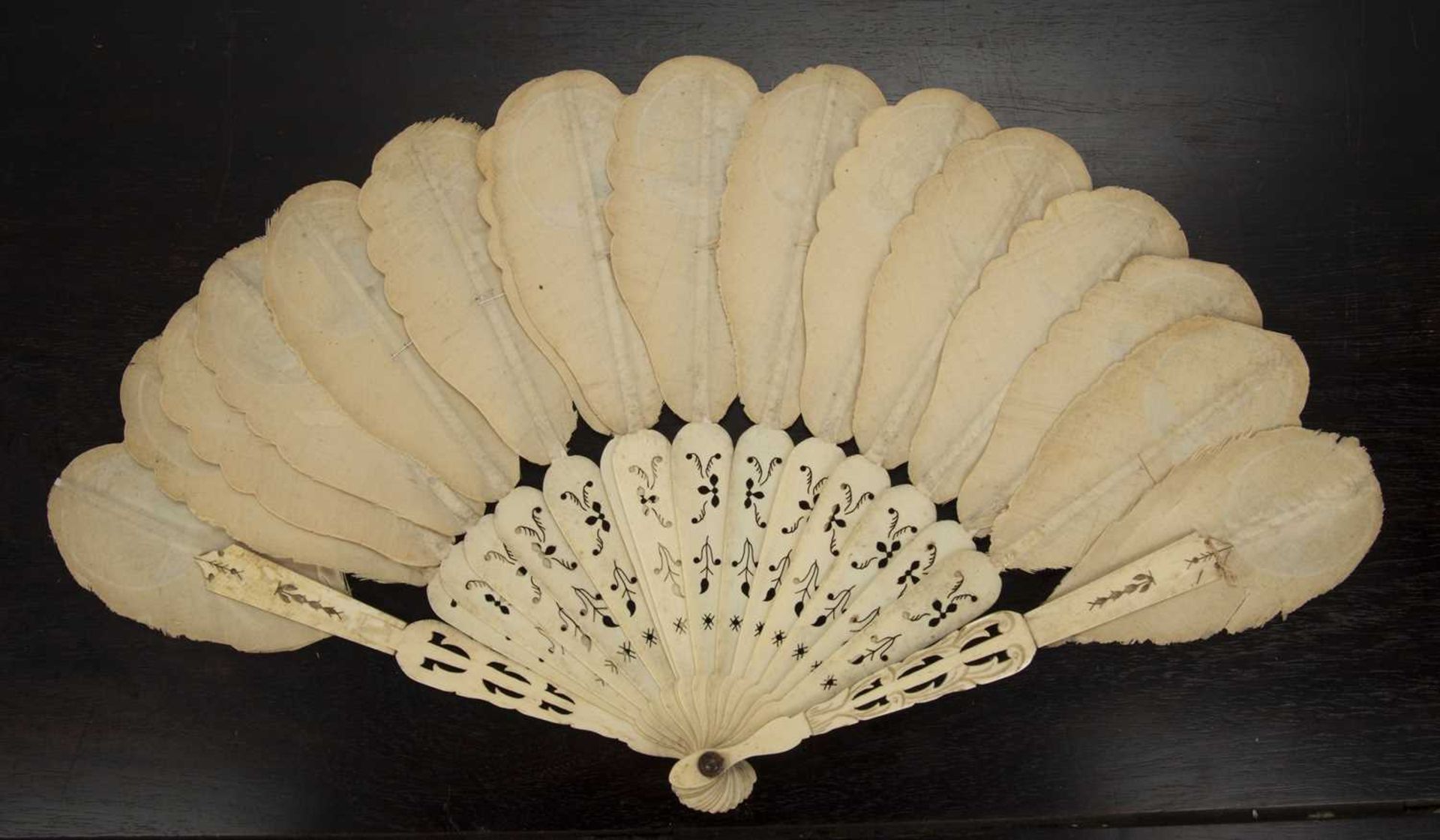 Silk and bone fan Chinese, late 19th Century painted with sixteen miniature oval figure studies, - Image 2 of 2