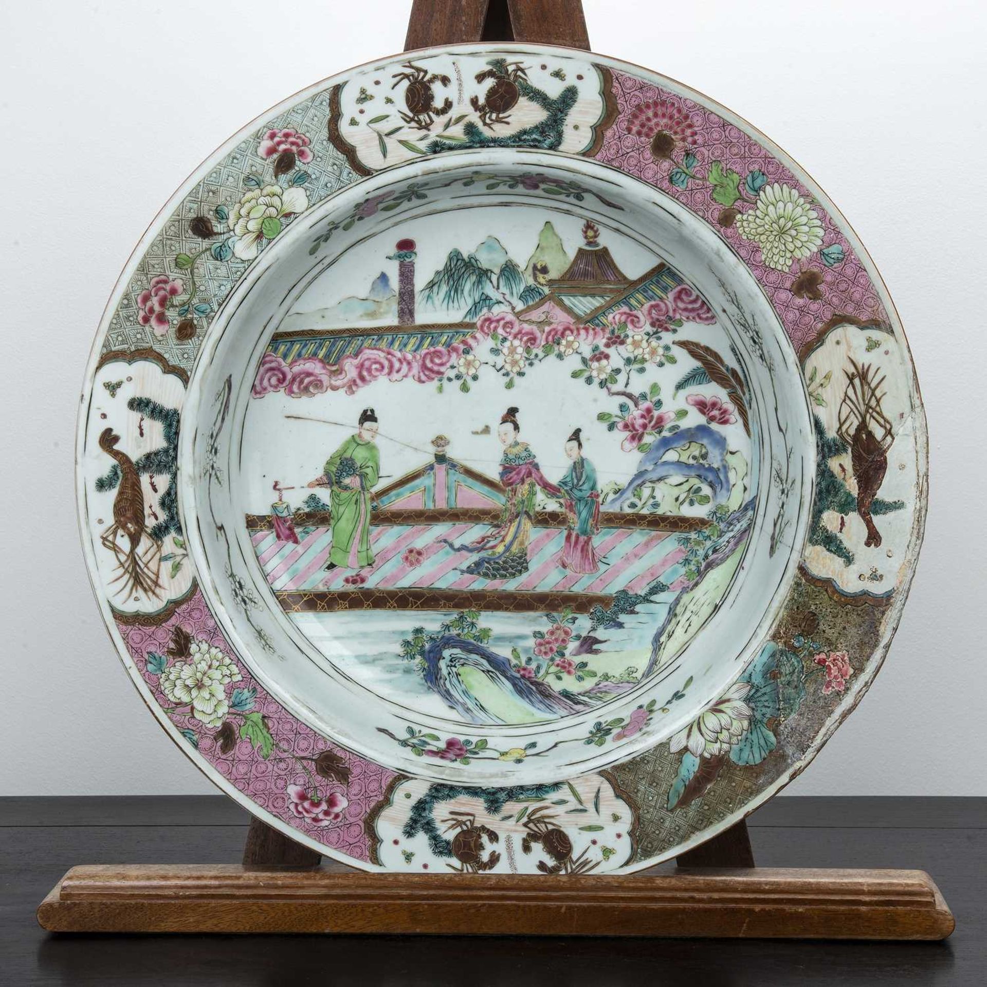 Large famille rose porcelain basin Chinese, 18th Century decorated to the centre depicting figures