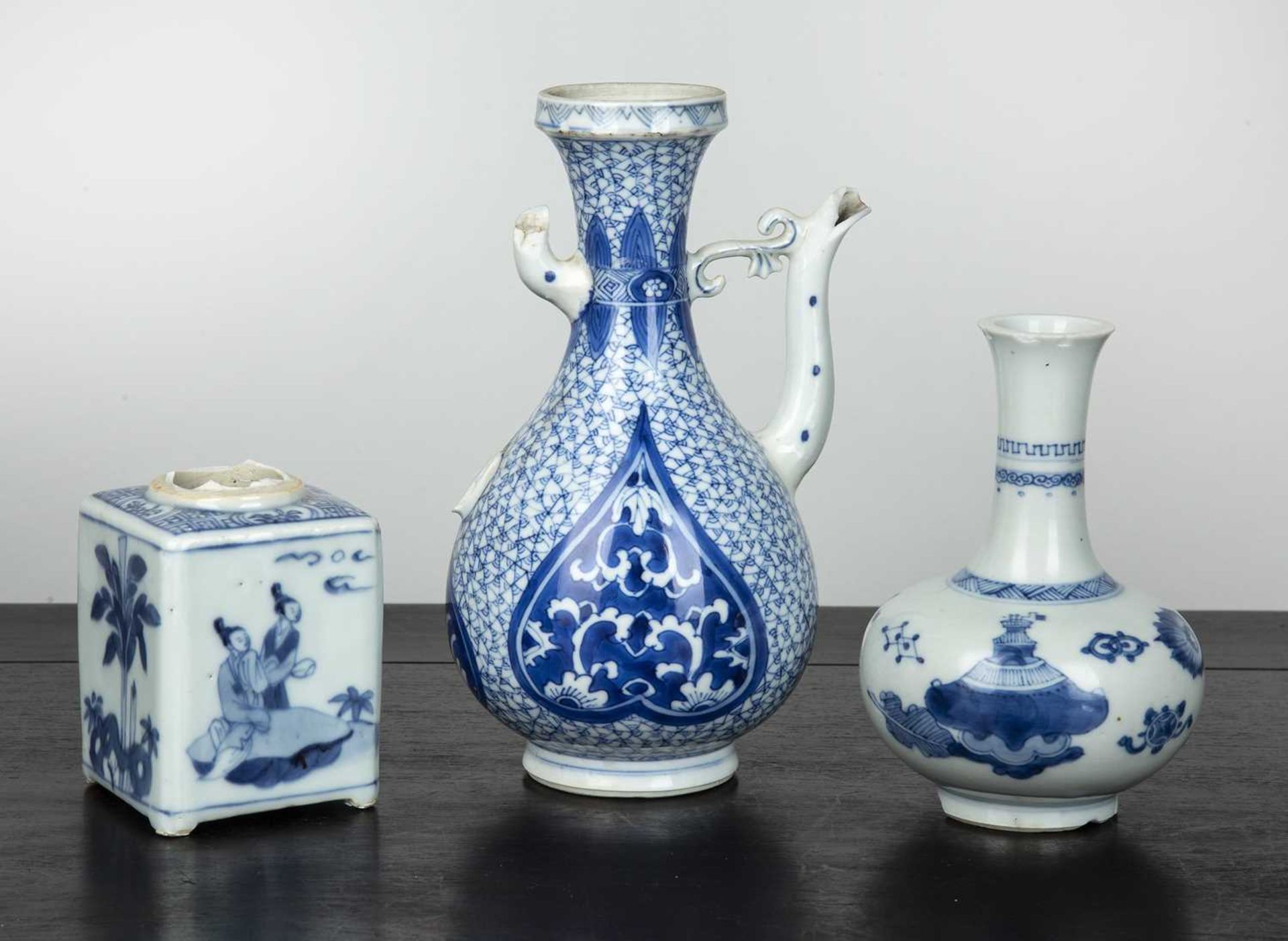 Group of blue and white ceramics Chinese, Kangxi, and later comprising of a Kangxi vase decorated - Image 2 of 3