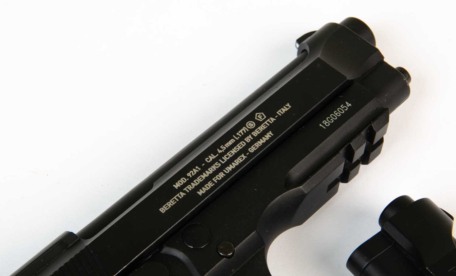 A Pietro Beretta Gardone V.T. Co2 air pistol, .177 caliber, serial number 18G06054 together with a - Image 2 of 3