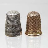 A 9 carat gold thimble