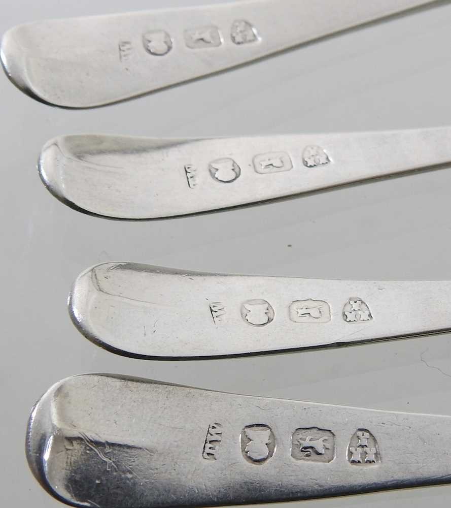 A collection of four Old English pattern silver teaspoons - Image 4 of 4