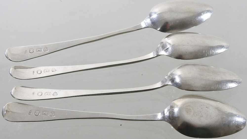 A collection of four Old English pattern silver teaspoons - Image 3 of 4