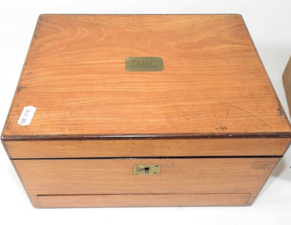 A 19th century satinwood dressing case - Image 6 of 9