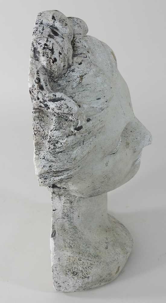 A cast stone head - Image 5 of 6