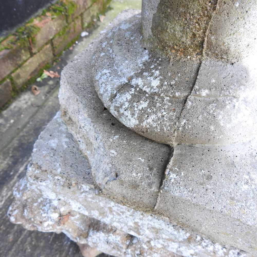 DAY TWO - A pair of cast stone garden urns - Image 5 of 9