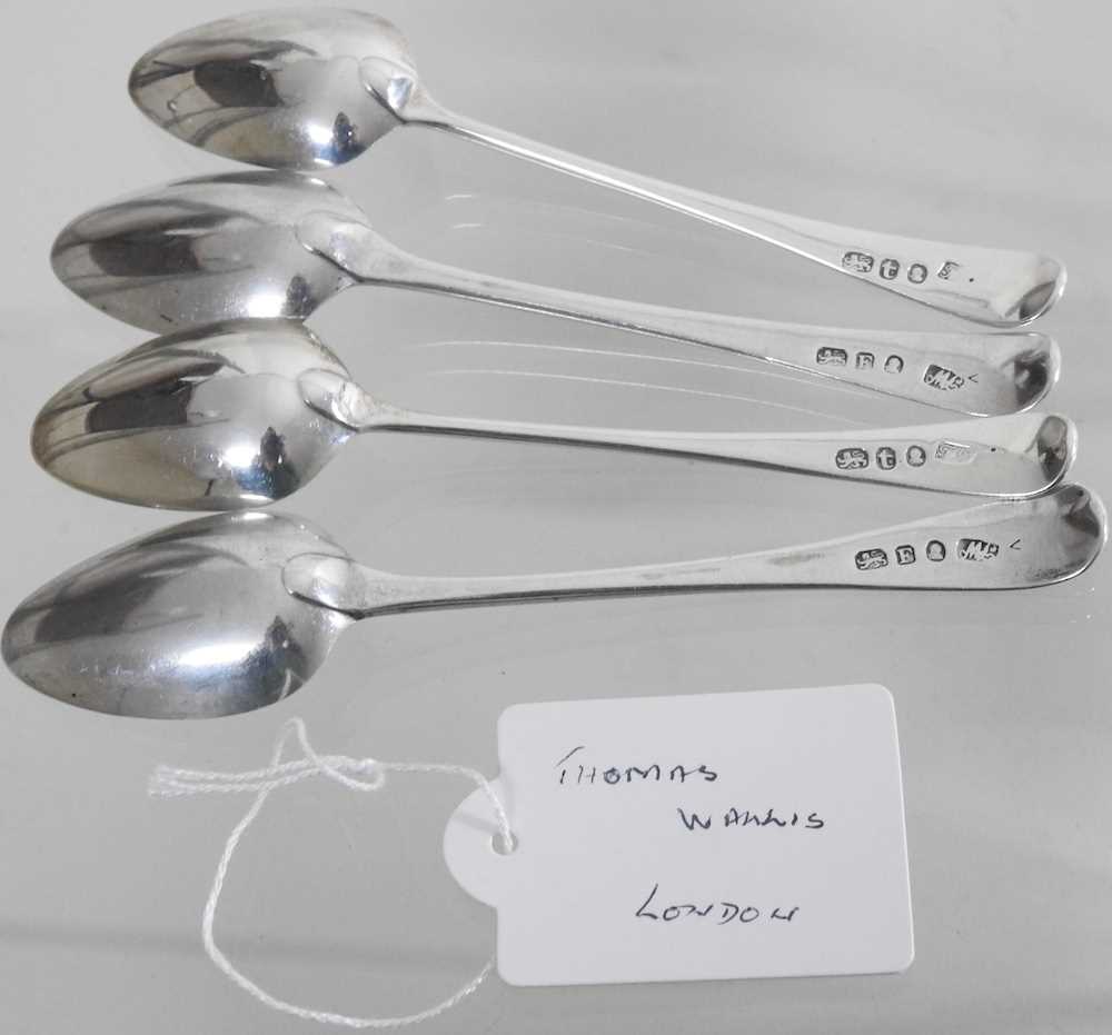 A collection of five old English pattern silver teaspoons - Image 5 of 5
